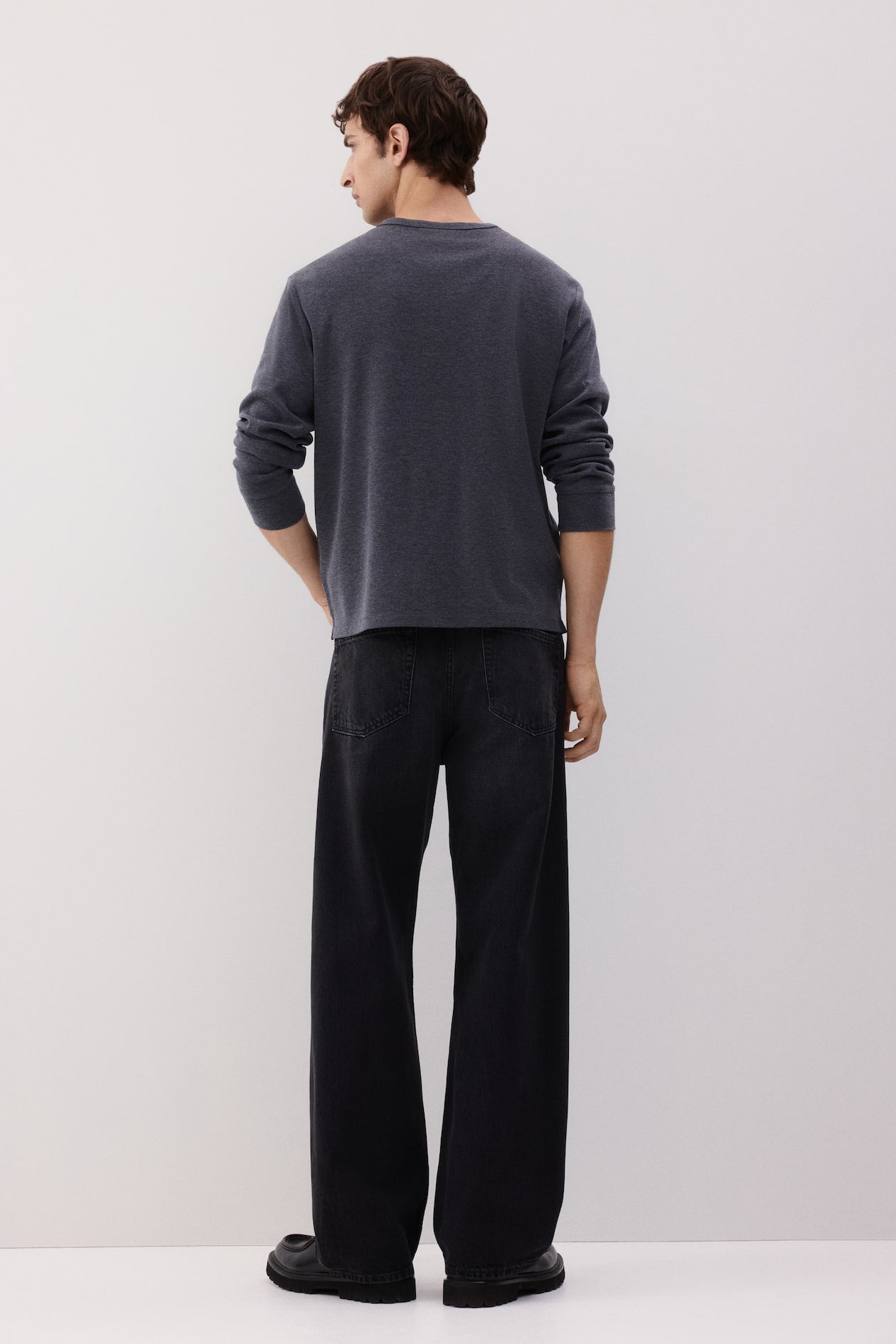 Raven Straight Fit Jeans