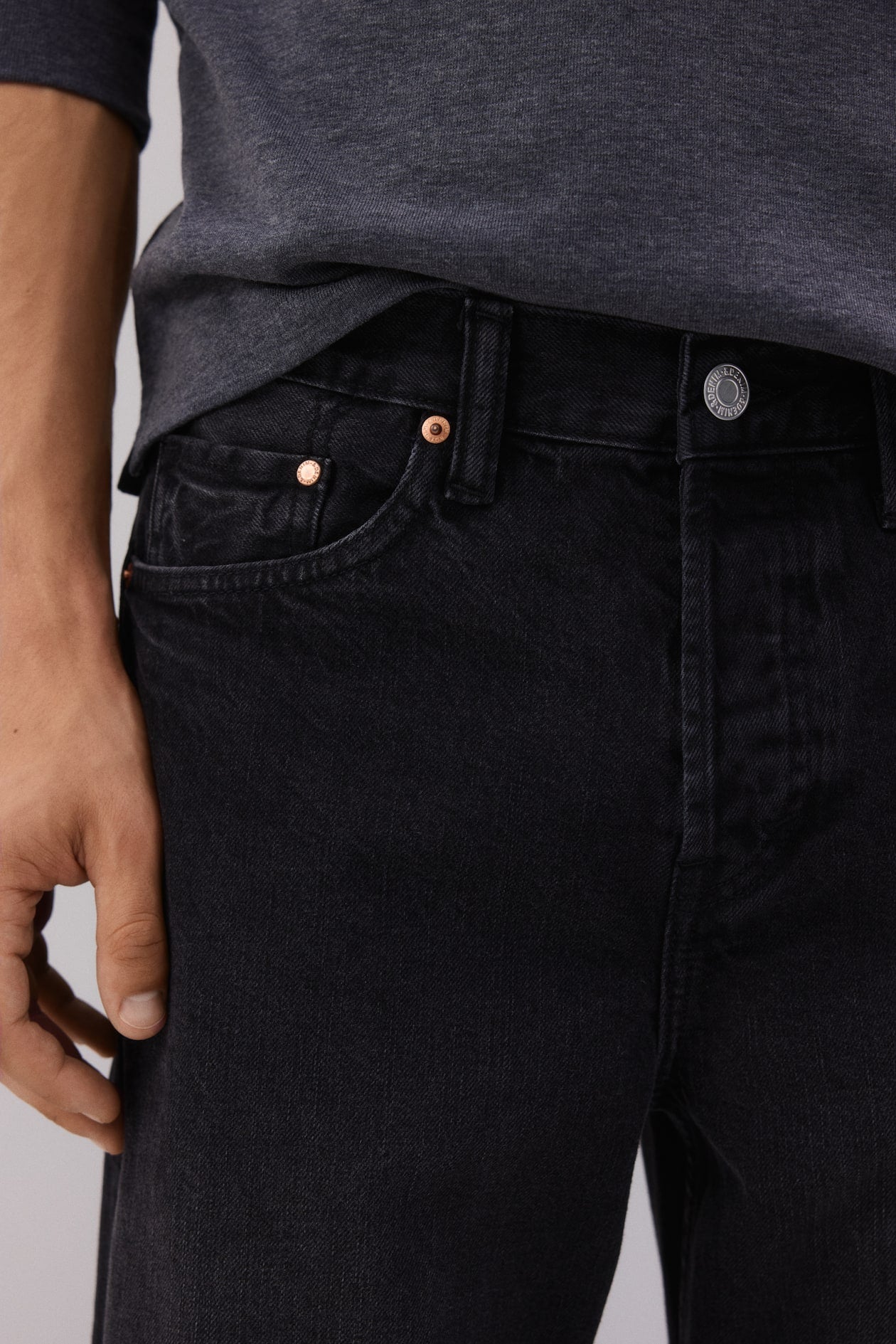 Raven Straight Fit Jeans